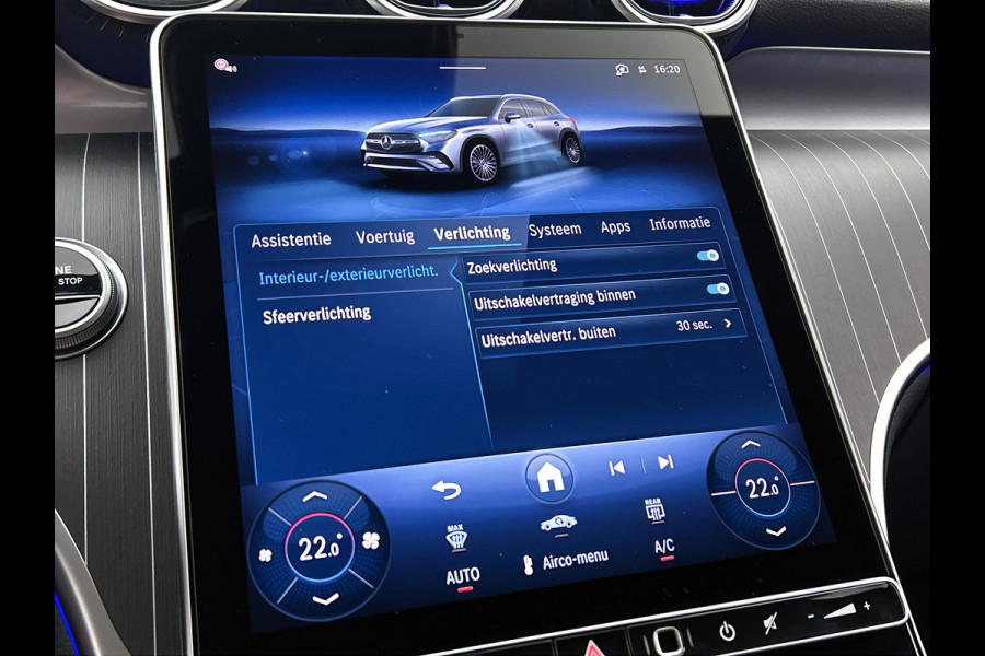 Mercedes-Benz GLC 300e 4MATIC Business Solution Luxury | Comfortpakket Plus | Parkeerpakket | Trekhaak | Panoramaschuifdak | DISTRONIC | Sierdelen hout aluminiumlines | URBAN GUARD Plus | Dakhemel stof zwart |