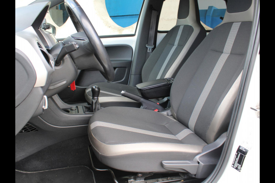 Volkswagen up! 1.0 TSI BMT high up! | PANORAMSICH SCHUIFDAK | STOELVERWARMING | BEATS |