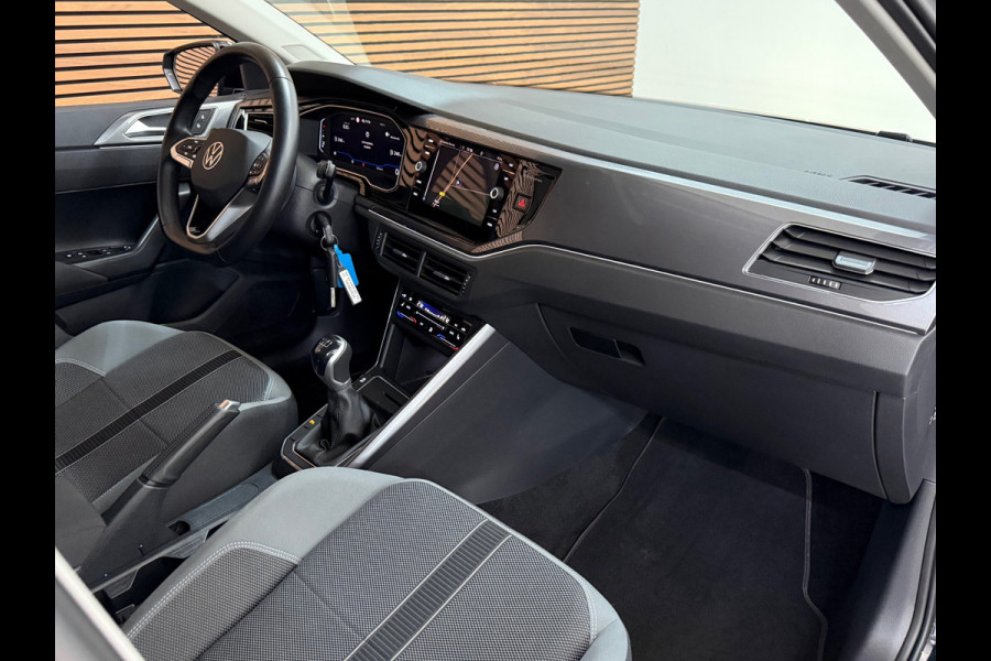 Volkswagen Polo 1.0 TSI Style | Black Edition | IQ.Light Matrix | Discover Pro | CarPlay | Licht + Zicht | Ambient | PDC | DAB+