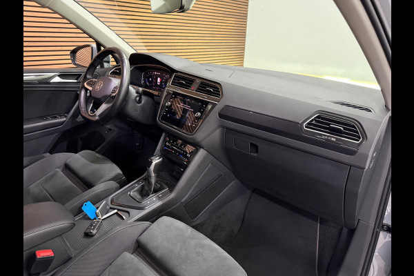 Volkswagen Tiguan 1.5 TSI Elegance | Moonstone Grey | IQ.Light Matrix LED | Massage | Camera | Trekhaak | Park Assist |ACC Stop&Go