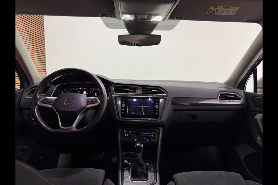 Volkswagen Tiguan 1.5 TSI Elegance | Moonstone Grey | IQ.Light Matrix LED | Massage | Camera | Trekhaak | Park Assist |ACC Stop&Go