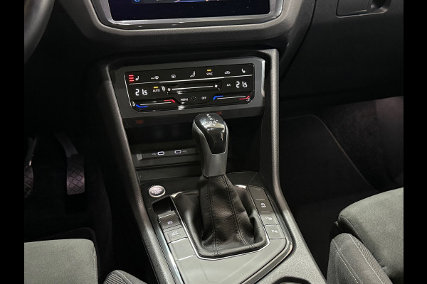 Volkswagen Tiguan 1.5 TSI Elegance | Moonstone Grey | IQ.Light Matrix LED | Massage | Camera | Trekhaak | Park Assist |ACC Stop&Go