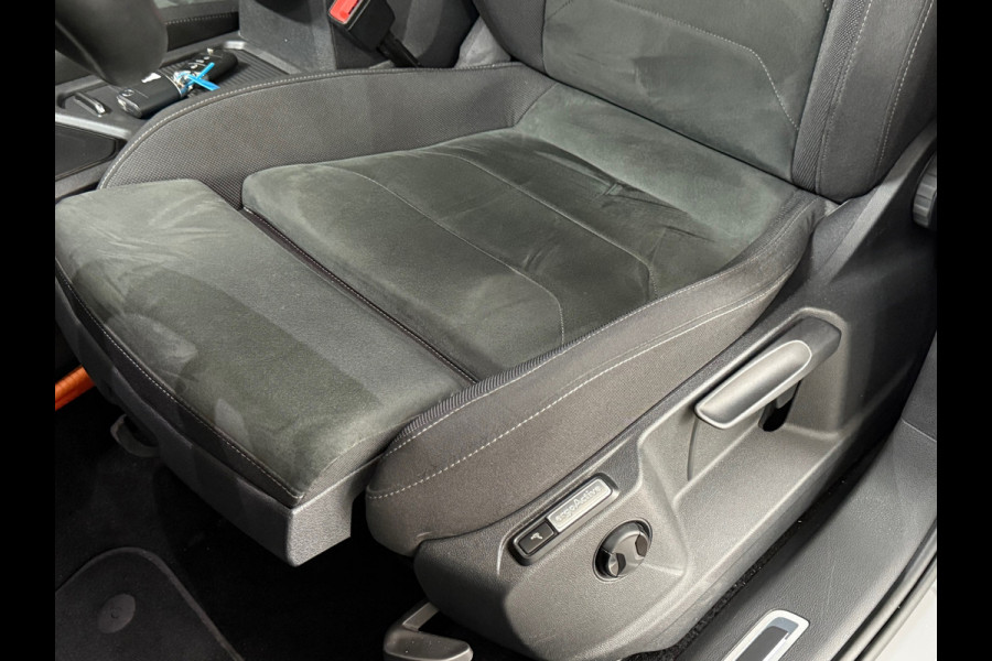 Volkswagen Tiguan 1.5 TSI Elegance | Moonstone Grey | IQ.Light Matrix LED | Massage | Camera | Trekhaak | Park Assist |ACC Stop&Go