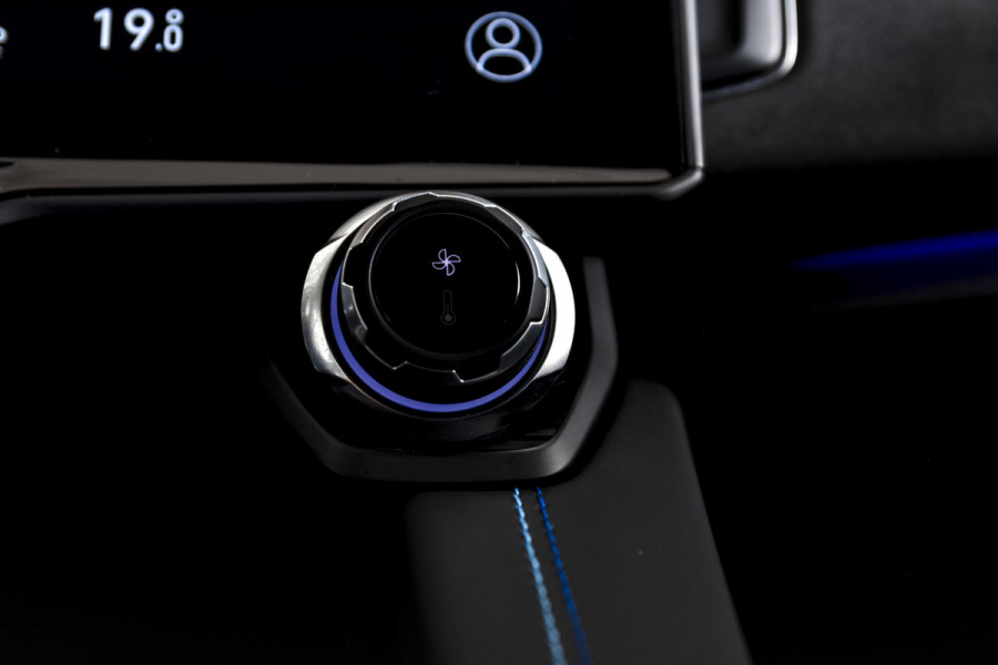 Lynk & Co 01 1.5 PHEV 261PK MY22 | Black Pakket | 360 Camera  | 7.4 kWh Boordlader | S/K-panodak | Adapt. Cruise | Memory | Elek. klep | LM 20" |