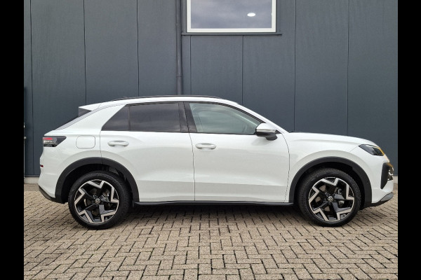 Volkswagen T-Roc 1.5 eTsi Style AUTOMAAT * 29-12-2030 Garantie *11.000KM! * Parkeercamera *Navigatiesysteem *