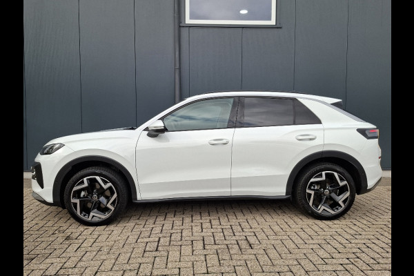 Volkswagen T-Roc 1.5 eTsi Style AUTOMAAT * 29-12-2030 Garantie *11.000KM! * Parkeercamera *Navigatiesysteem *