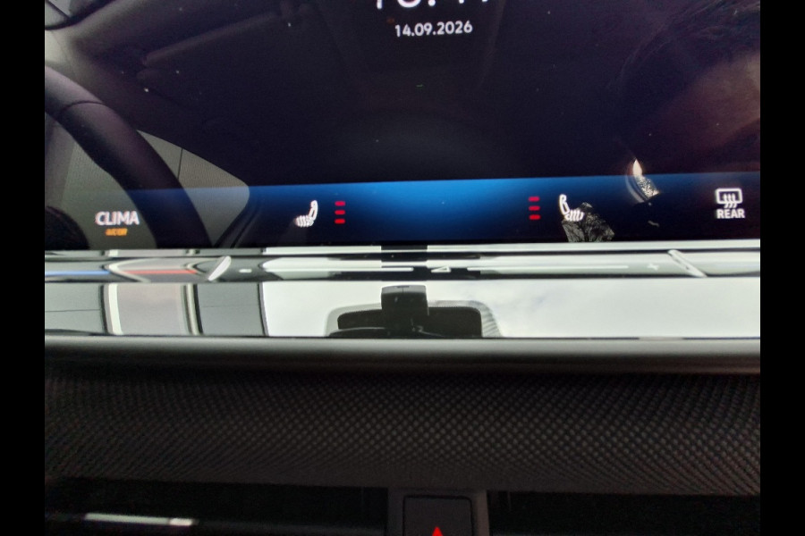 Volkswagen T-Roc 1.5 eTsi Style AUTOMAAT * 29-12-2030 Garantie *11.000KM! * Parkeercamera *Navigatiesysteem *