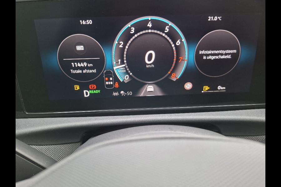 Volkswagen T-Roc 1.5 eTsi Style AUTOMAAT * 29-12-2030 Garantie *11.000KM! * Parkeercamera *Navigatiesysteem *