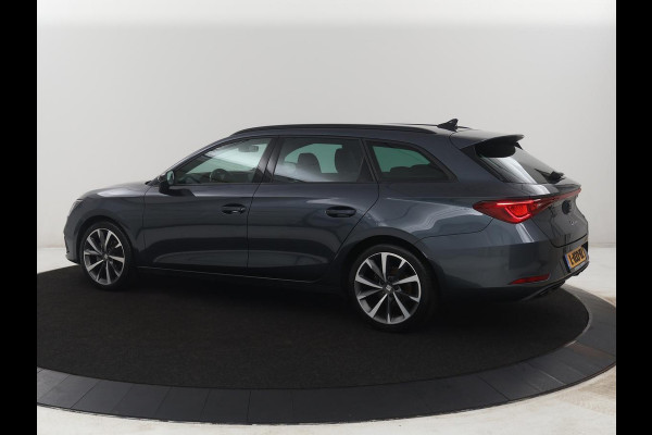 Seat Leon Sportstourer 1.5 TSI FR | Half leder | Cruise control | Climate control | Sfeerverlichting | Park assist | Carplay | Full LED | Virtueel dashboard | 18" velgen
