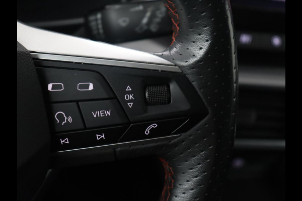 Seat Leon Sportstourer 1.5 TSI FR | Half leder | Cruise control | Climate control | Sfeerverlichting | Park assist | Carplay | Full LED | Virtueel dashboard | 18" velgen