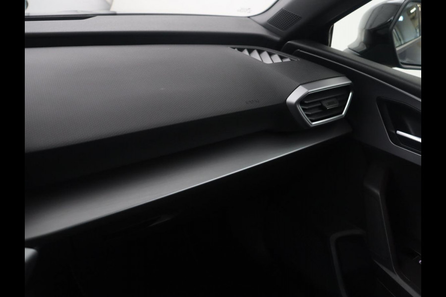 Seat Leon Sportstourer 1.5 TSI FR | Half leder | Cruise control | Climate control | Sfeerverlichting | Park assist | Carplay | Full LED | Virtueel dashboard | 18" velgen