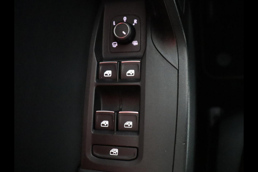 Seat Leon Sportstourer 1.5 TSI FR | Half leder | Cruise control | Climate control | Sfeerverlichting | Park assist | Carplay | Full LED | Virtueel dashboard | 18" velgen