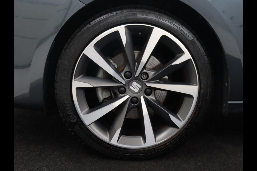 Seat Leon Sportstourer 1.5 TSI FR | Half leder | Cruise control | Climate control | Sfeerverlichting | Park assist | Carplay | Full LED | Virtueel dashboard | 18" velgen