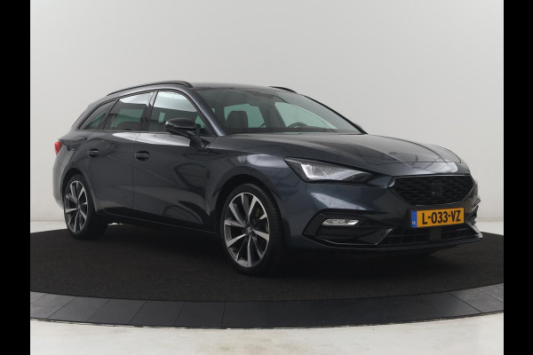 Seat Leon Sportstourer 1.5 TSI FR | Half leder | Cruise control | Climate control | Sfeerverlichting | Park assist | Carplay | Full LED | Virtueel dashboard | 18" velgen