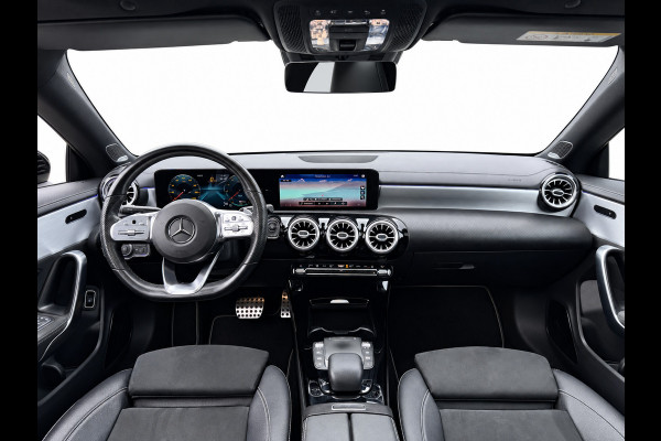 Mercedes-Benz CLA-Klasse 250 e AMG Night | Pano | Burmester | Camera | Carplay | Sfeerverlichting | Dodehoek