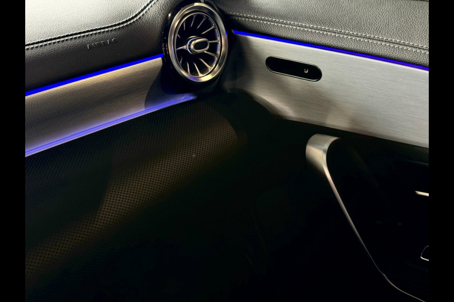 Mercedes-Benz CLA-Klasse 250 e AMG Night | Pano | Burmester | Camera | Carplay | Sfeerverlichting | Dodehoek