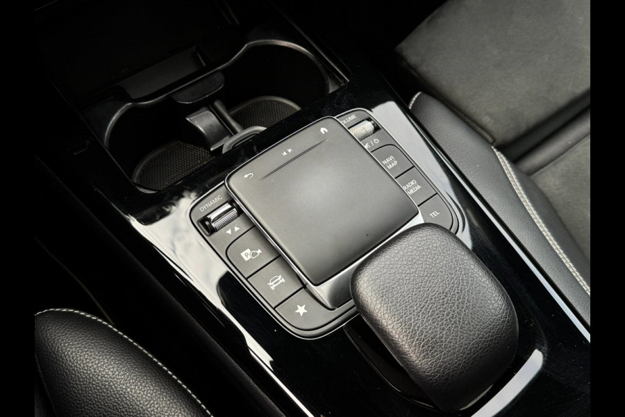 Mercedes-Benz CLA-Klasse 250 e AMG Night | Pano | Burmester | Camera | Carplay | Sfeerverlichting | Dodehoek
