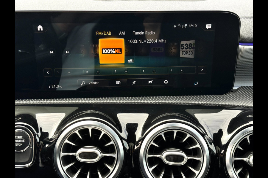 Mercedes-Benz CLA-Klasse 250 e AMG Night | Pano | Burmester | Camera | Carplay | Sfeerverlichting | Dodehoek