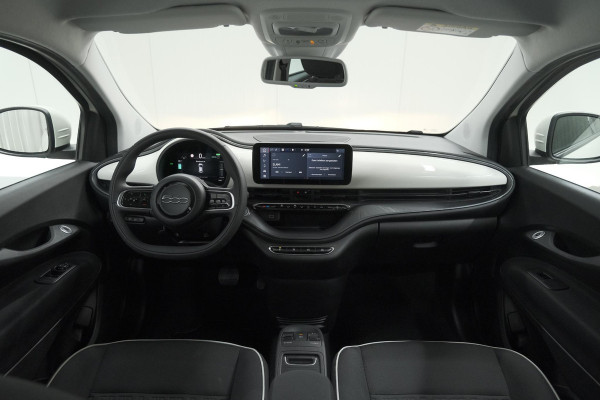 Fiat 500 Icon 42 kWh | 96.4% SoH | Dodehoekdetectie | Camera | Parkeersensoren | Pack Winter