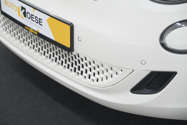 Fiat 500 Icon 42 kWh | 96.4% SoH | Dodehoekdetectie | Camera | Parkeersensoren | Pack Winter