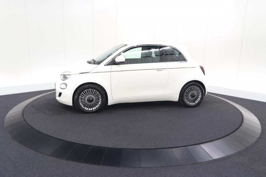 Fiat 500 Icon 42 kWh | 96.4% SoH | Dodehoekdetectie | Camera | Parkeersensoren | Pack Winter