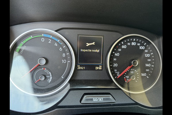 Volkswagen Crafter e-Crafter L3H3 36 kWh / Thermo King koel vries dag en nacht koeling - 22 graden celsius / rijbereik 120 km / airco / cruise / camera / pdc rondom / zero emissie