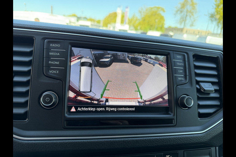 Volkswagen Crafter e-Crafter L3H3 36 kWh / Thermo King koel vries dag en nacht koeling - 22 graden celsius / rijbereik 120 km / airco / cruise / camera / pdc rondom / zero emissie
