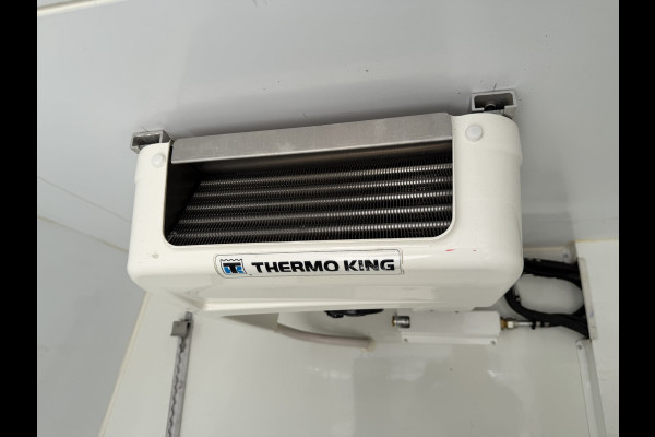 Volkswagen Crafter e-Crafter L3H3 36 kWh / Thermo King koel vries dag en nacht koeling - 22 graden celsius / rijbereik 120 km / airco / cruise / camera / pdc rondom / zero emissie