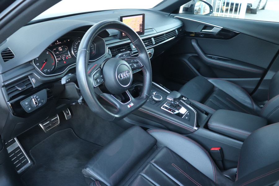 Audi A4 Avant 1.4 TFSI Sport (2x) S-line Black Edition Leder 19" LED