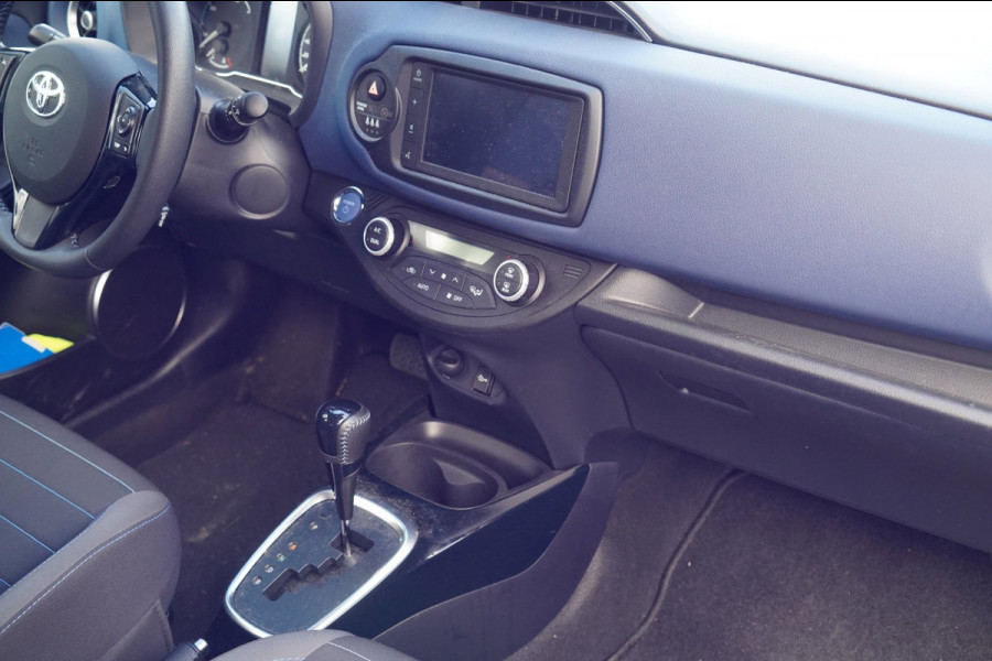 Toyota Yaris 1.5 Hybrid Selection / Dealeronderhouden / Two Tone / Climate Control / Cruise / 16" LMV