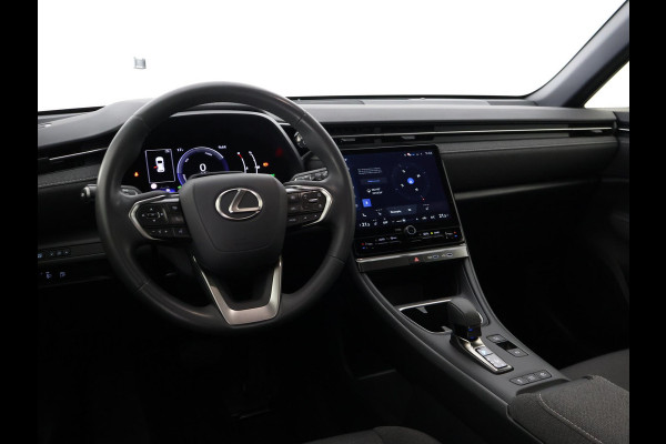 Lexus LBX 1.5 Business Line Bi-Tone 2WD | Dodehoek detectie | Stuur- & Stoelverwarming | Navigatie | Parkeersensoren
