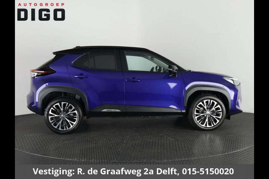 Toyota Yaris Cross 1.5 Hybrid 130 Executive Bi-Tone | HUD | Parkeersensoren | Stuur- & Stoelverwarming | Navigatie | BSM