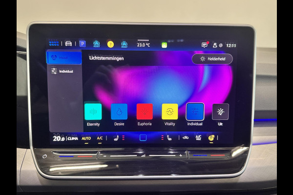 Volkswagen Golf Variant 1.5 eTSI Life DSG Navigatie Apple Carplay Android Auto Parkeerhulp Adaptive Cruise Control Stoel- en stuurverwarming Sfeerverlichting Virtual Cockpit Climate Control