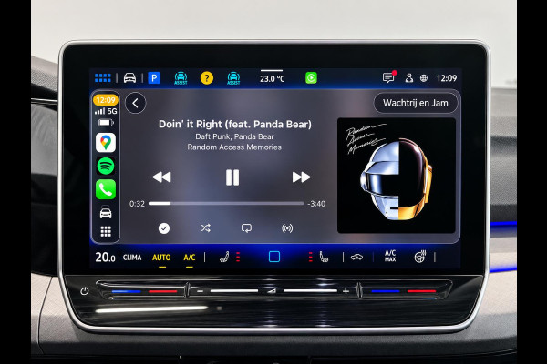Volkswagen Golf Variant 1.5 eTSI Life DSG Navigatie Apple Carplay Android Auto Parkeerhulp Adaptive Cruise Control Stoel- en stuurverwarming Sfeerverlichting Virtual Cockpit Climate Control