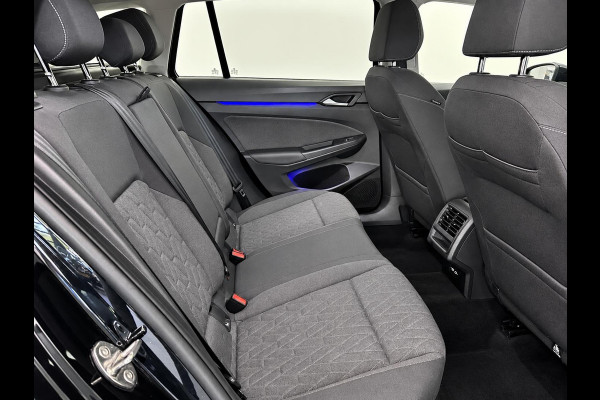Volkswagen Golf Variant 1.5 eTSI Life DSG Navigatie Apple Carplay Android Auto Parkeerhulp Adaptive Cruise Control Stoel- en stuurverwarming Sfeerverlichting Virtual Cockpit Climate Control
