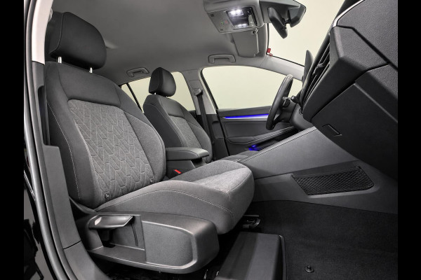 Volkswagen Golf Variant 1.5 eTSI Life DSG Navigatie Apple Carplay Android Auto Parkeerhulp Adaptive Cruise Control Stoel- en stuurverwarming Sfeerverlichting Virtual Cockpit Climate Control
