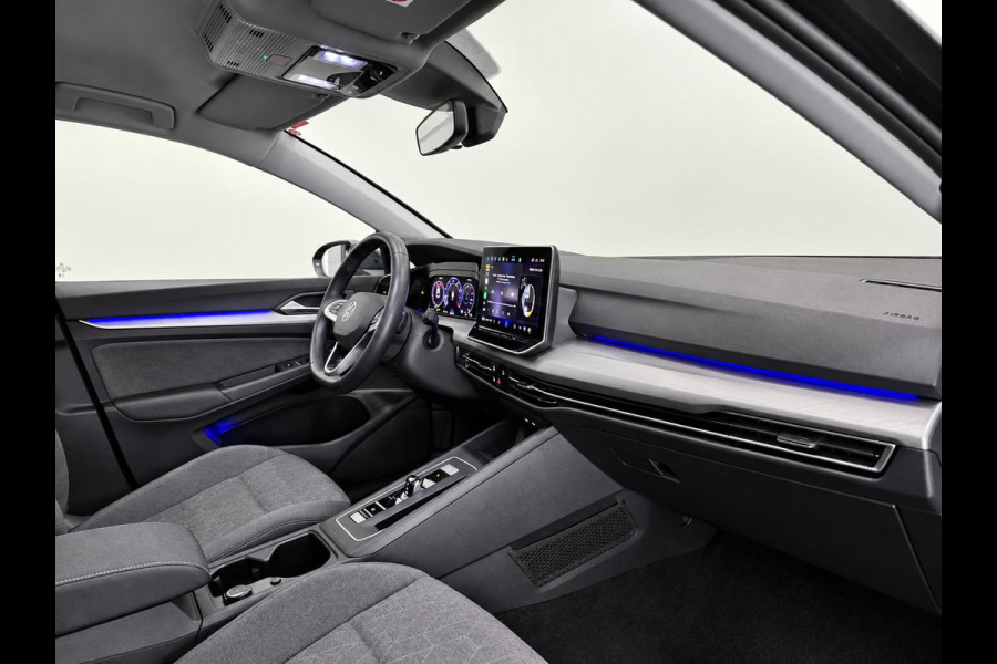 Volkswagen Golf Variant 1.5 eTSI Life DSG Navigatie Apple Carplay Android Auto Parkeerhulp Adaptive Cruise Control Stoel- en stuurverwarming Sfeerverlichting Virtual Cockpit Climate Control