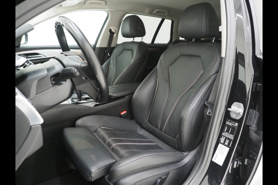 BMW 5 Serie Touring 520i Executive | Leder | Harman/Kardon | Sfeerlicht | Virtual | Stoelverwarming | LED | Carplay