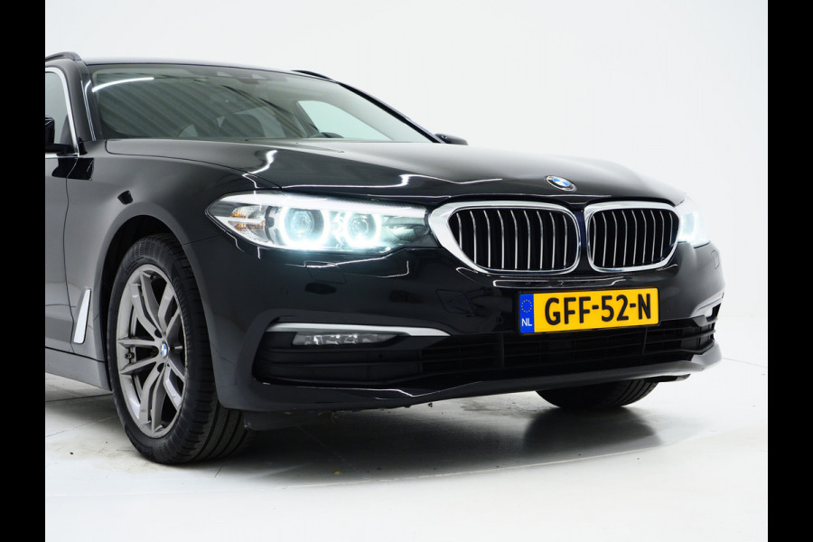 BMW 5 Serie Touring 520i Executive | Leder | Harman/Kardon | Sfeerlicht | Virtual | Stoelverwarming | LED | Carplay