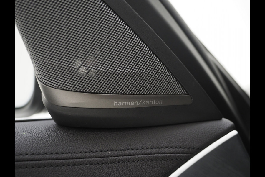 BMW 5 Serie Touring 520i Executive | Leder | Harman/Kardon | Sfeerlicht | Virtual | Stoelverwarming | LED | Carplay