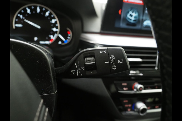 BMW 5 Serie Touring 520i Executive | Leder | Harman/Kardon | Sfeerlicht | Virtual | Stoelverwarming | LED | Carplay