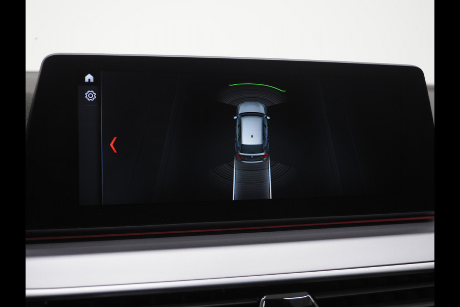 BMW 5 Serie Touring 520i Executive | Leder | Harman/Kardon | Sfeerlicht | Virtual | Stoelverwarming | LED | Carplay