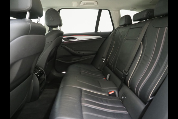 BMW 5 Serie Touring 520i Executive | Leder | Harman/Kardon | Sfeerlicht | Virtual | Stoelverwarming | LED | Carplay