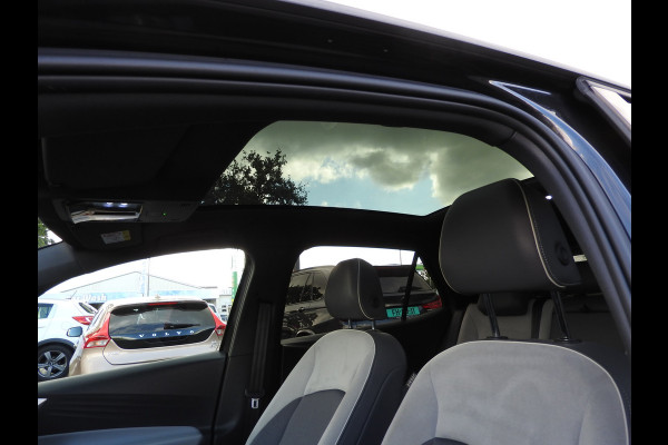 Volkswagen ID.3 Business 58 kWh, SOH 91% Panoramadak, Camera, Matrix Led, Head Up