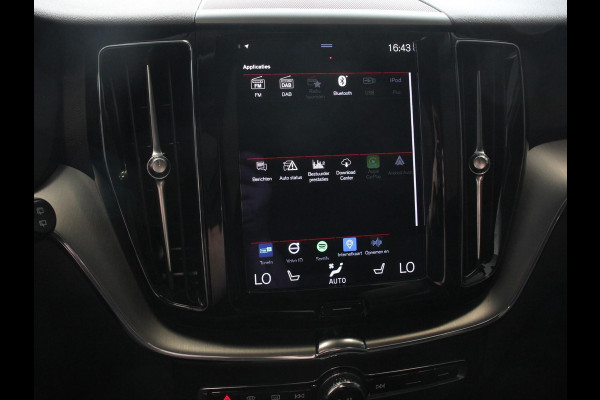 Volvo XC60 2.0 B4 Automaat Momentum Apple Carplay / Android Auto Adaptive Cruise Control Camera Lane/Side Assist Elektrische Achterklep Stoelverwarming
