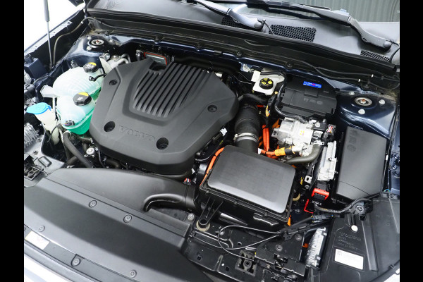 Volvo XC40 1.5 T5 Recharge Inscription | Panoramadak | Leder | Pilot Assist | Camera | Keyless | Memory | LED | Carplay