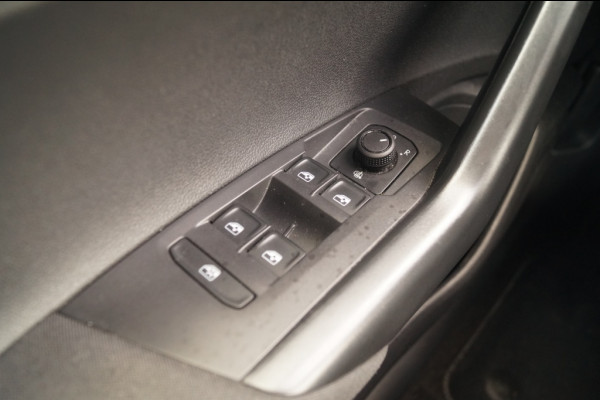 Volkswagen Taigo 1.0 TSI Life -AIRCO-LED-ACC-CARPLAY-