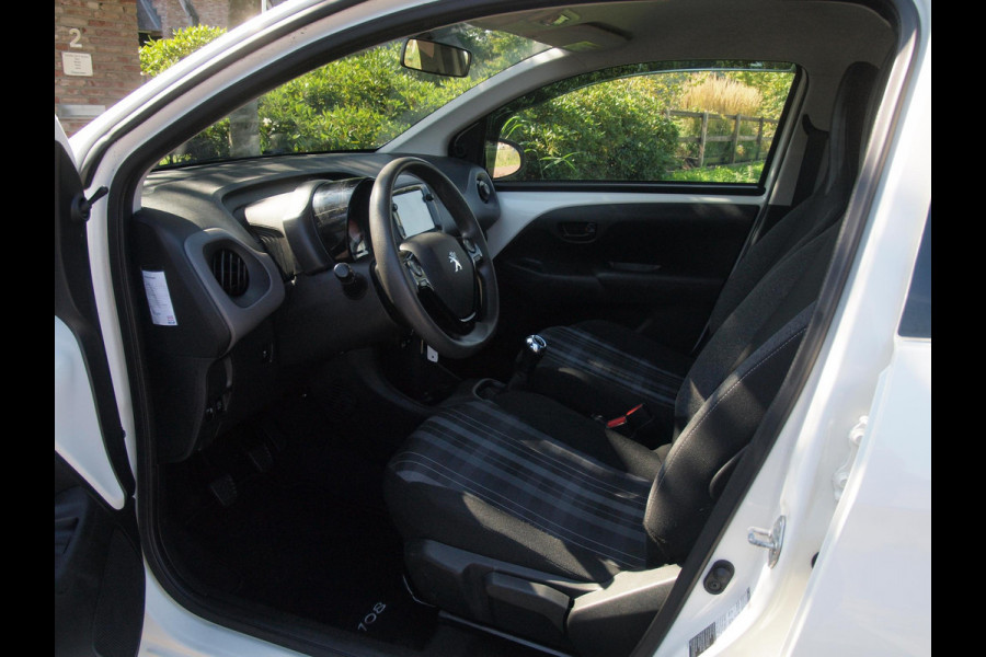 Peugeot 108 1.0 e-VTi Active | Camera | Apple Carplay | DAB | Airco | 14 Inch lichtmetalen velgen | NL-Auto |
