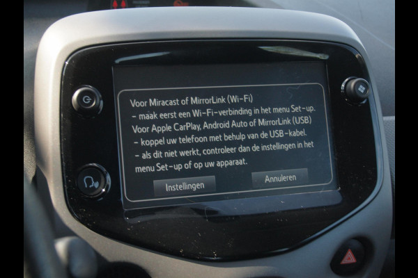 Peugeot 108 1.0 e-VTi Active | Camera | Apple Carplay | DAB | Airco | 14 Inch lichtmetalen velgen | NL-Auto |