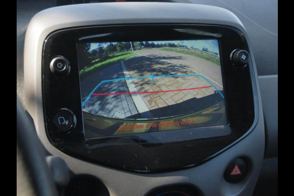 Peugeot 108 1.0 e-VTi Active | Camera | Apple Carplay | DAB | Airco | 14 Inch lichtmetalen velgen | NL-Auto |